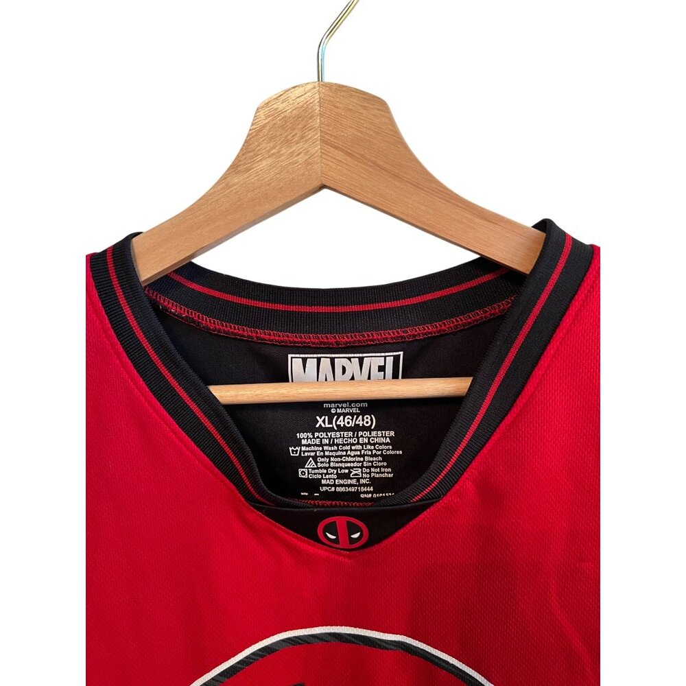 Marvel Deadpool Sleeveless Jersey Red, Black V-Neck Tank Top Men's Size XL - Picture 3 of 4